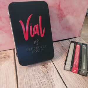 Perfectly Posh Vial Lip Set - Truth Or Dare
